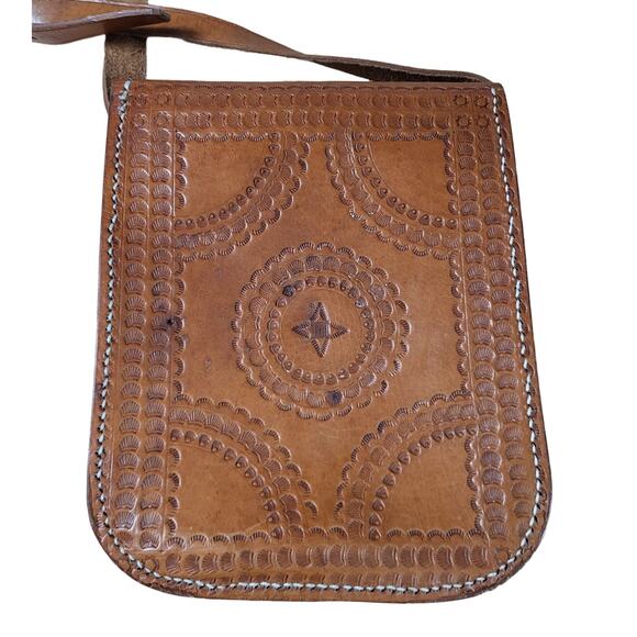 Artist Hand Tooled Leather Camera Crossbody Bag - Picture 4 of 10